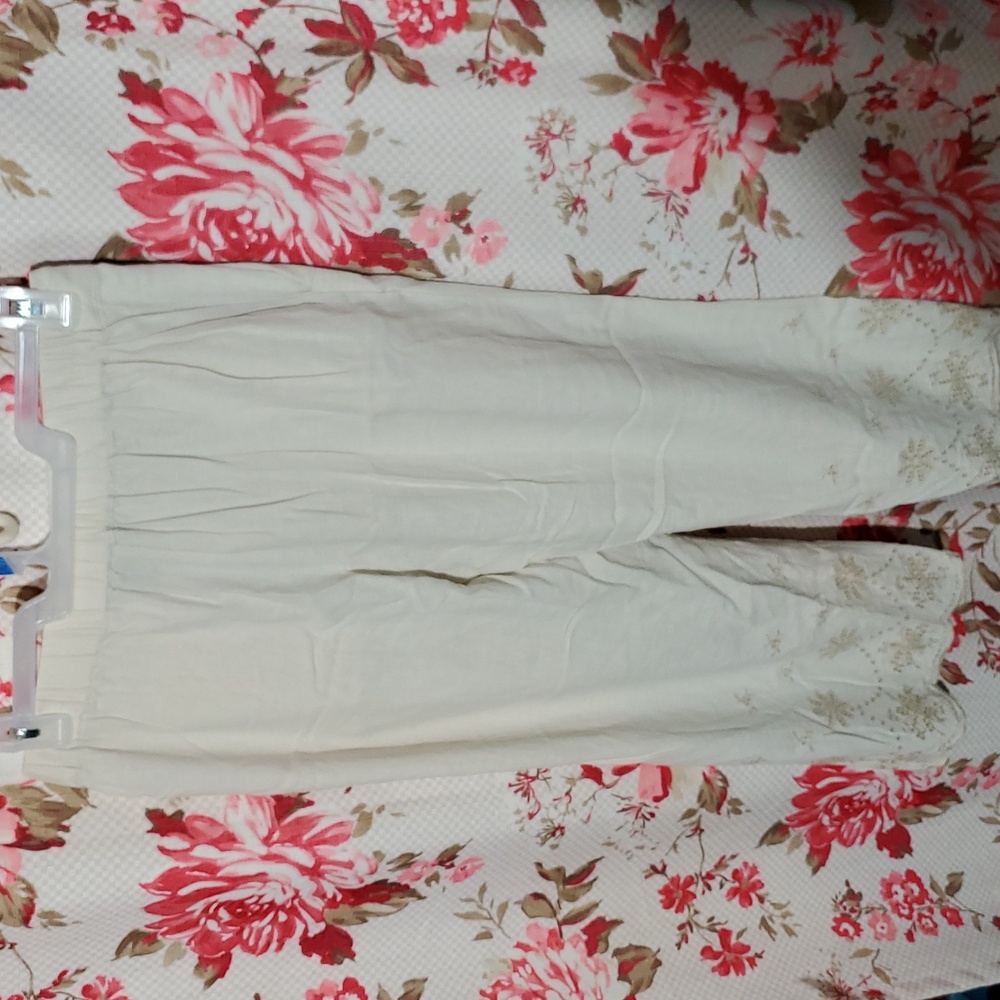 Tahari Cream Pants with Embroidered Leg MEDIUM - Picture 7 of 7